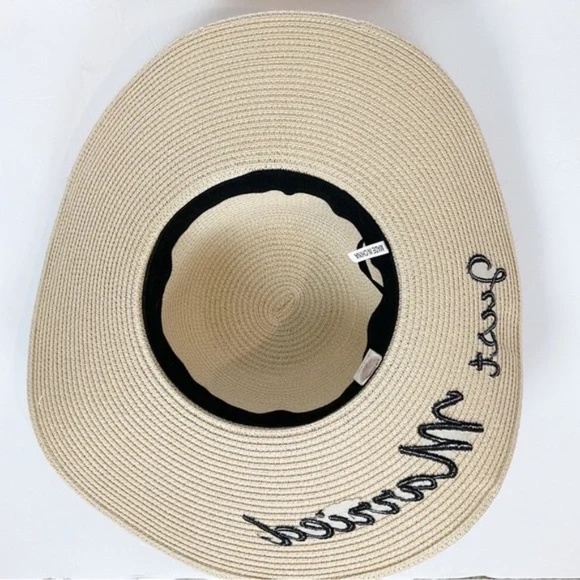 ALTAR’D STATE Just Married Sun Hat - Picture 4 of 9